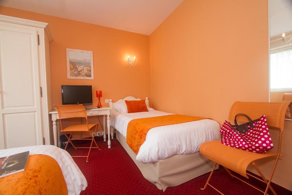Hotel Les Hirondelles Les Sables-dʼOlonne Pokój zdjęcie